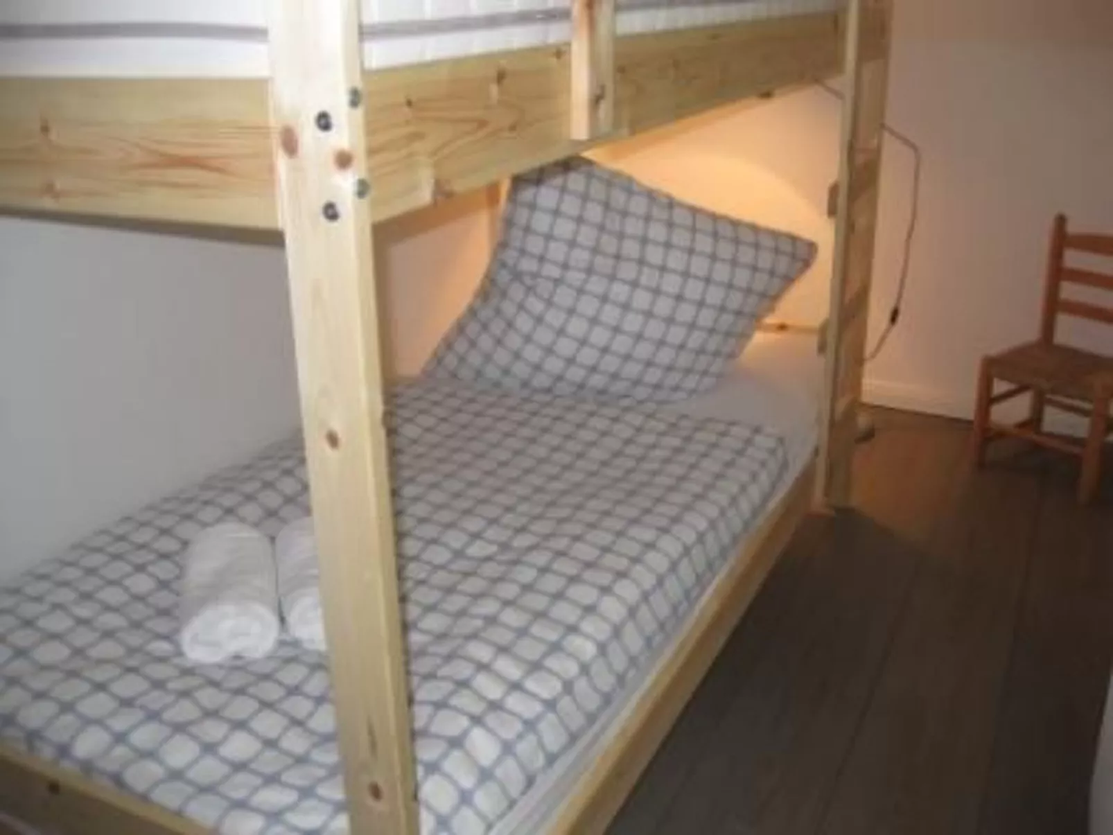 Mit Garten und Parkplatz-Inside