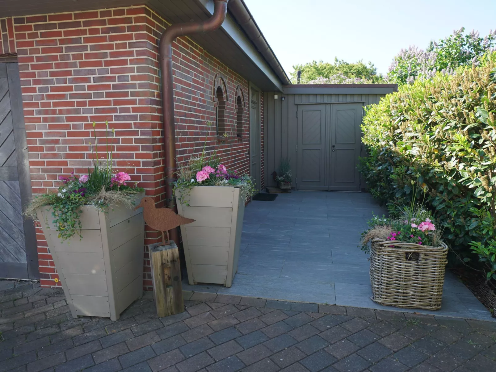 In Großmorsum mit Terrasse und Grill-Dehors