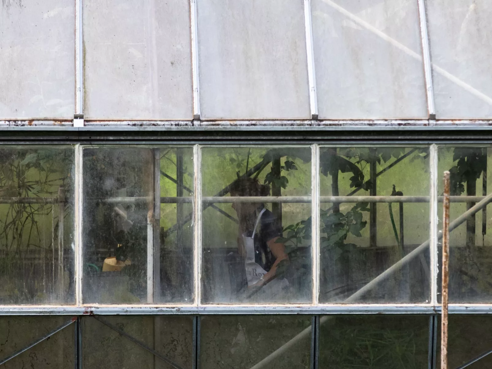 Chateau-Studio Bleu-Outside