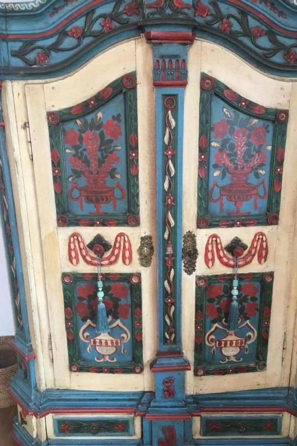 Hus Tschuetta-Image-tags.info