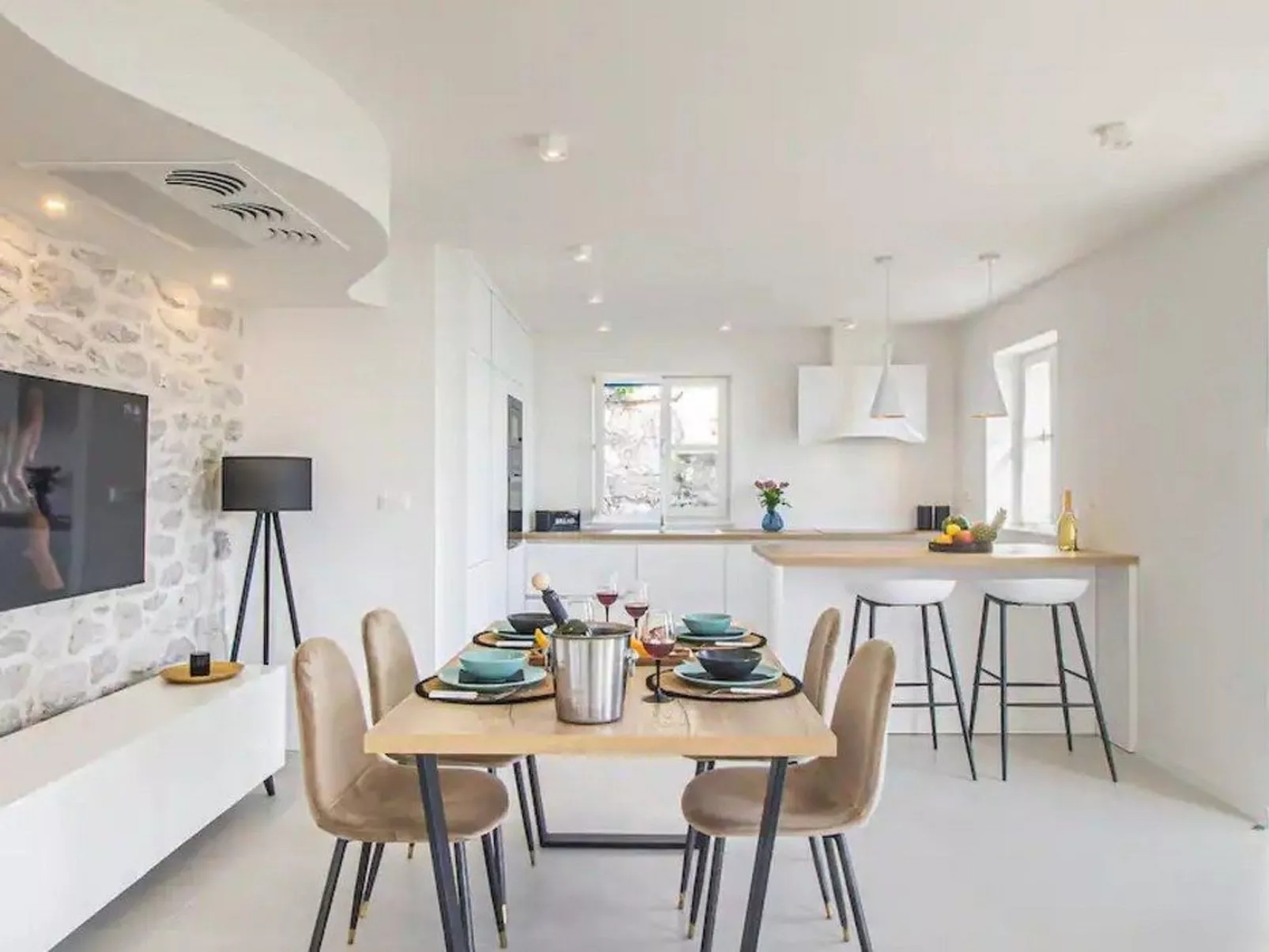 Incredibly beautiful Stone House Villa Lota - Inside