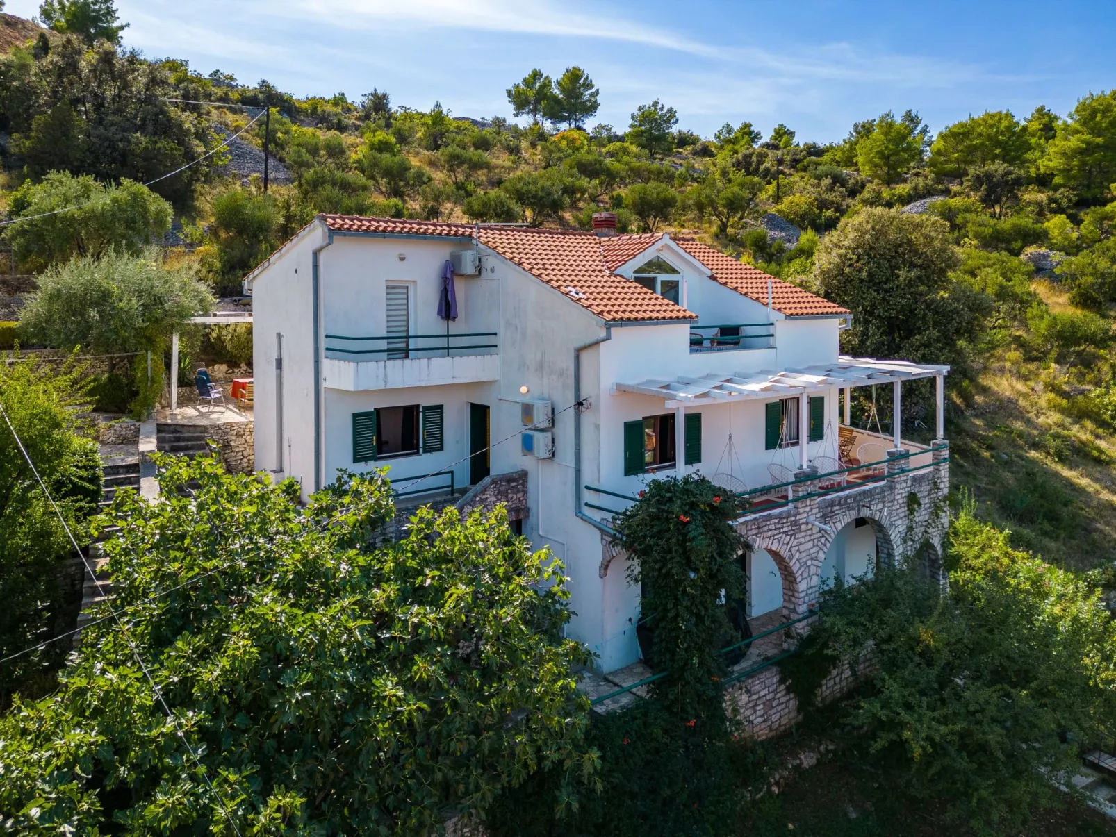 Villa Tudor mit atemberaubender Aussicht-Draußen