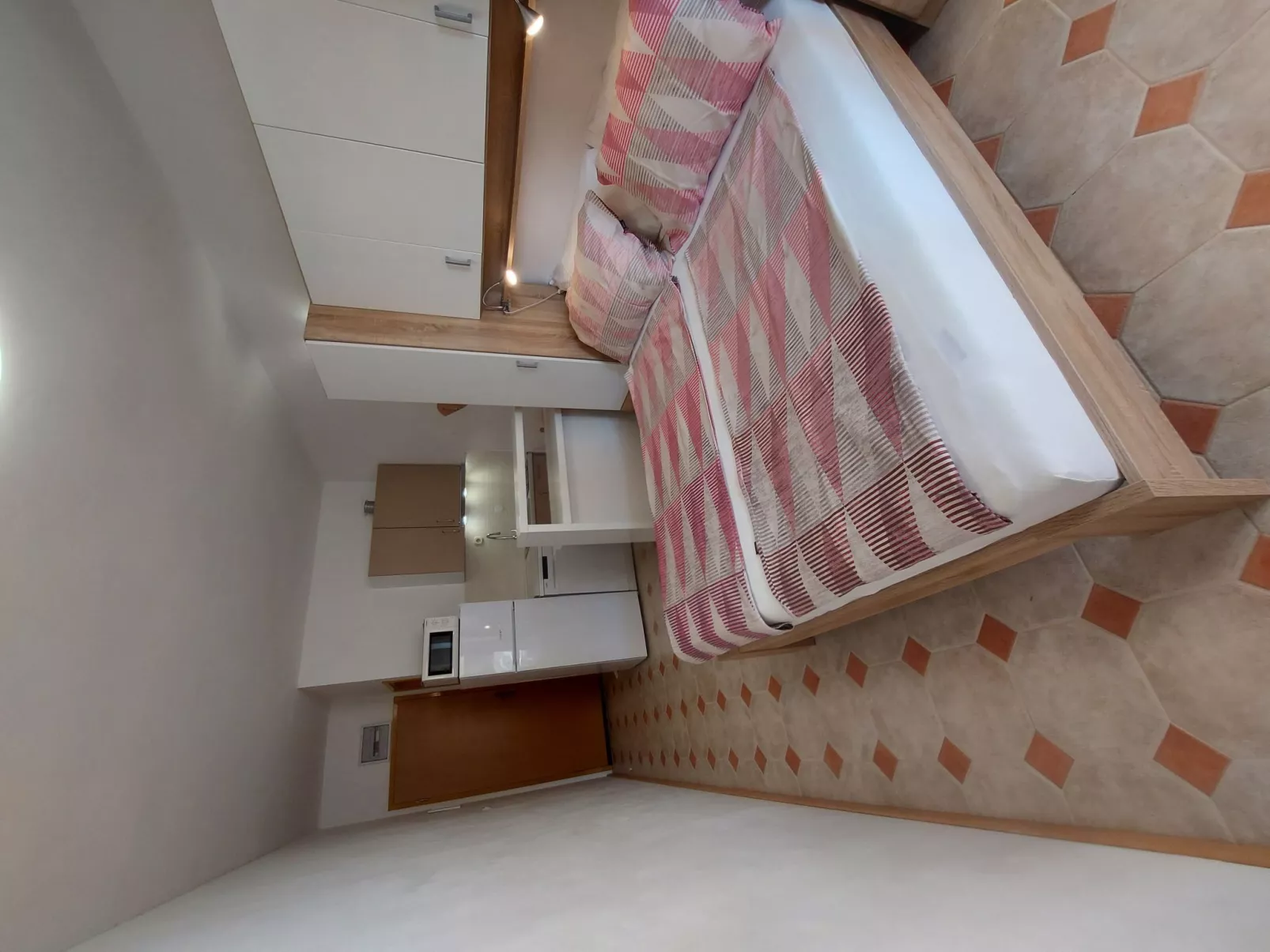 Studio mit Terrasse im ersten Stock des Hauses-Inside