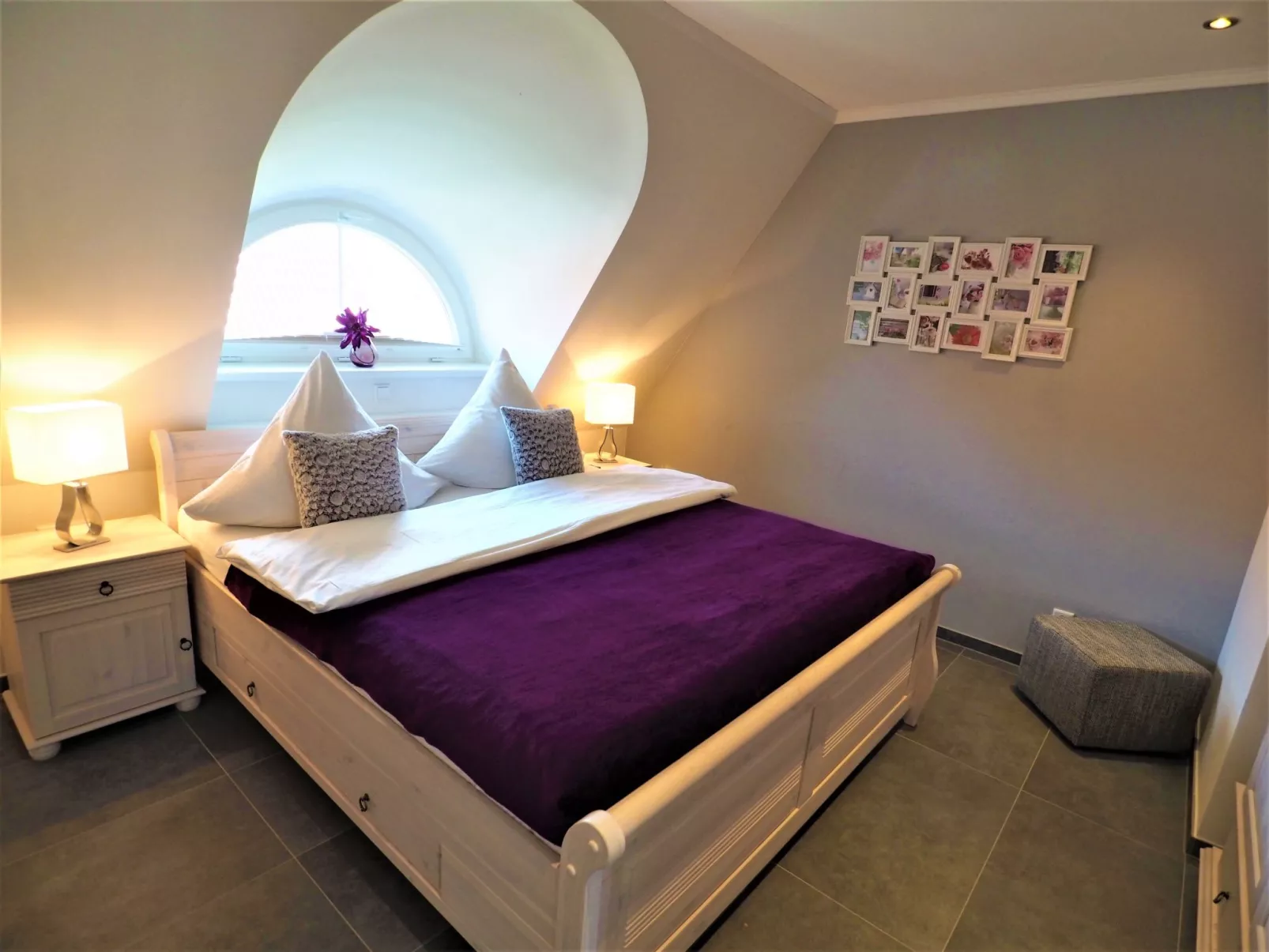 Traumhafte Reetdach-Doppelhaushälfte mit Garten-Drinnen