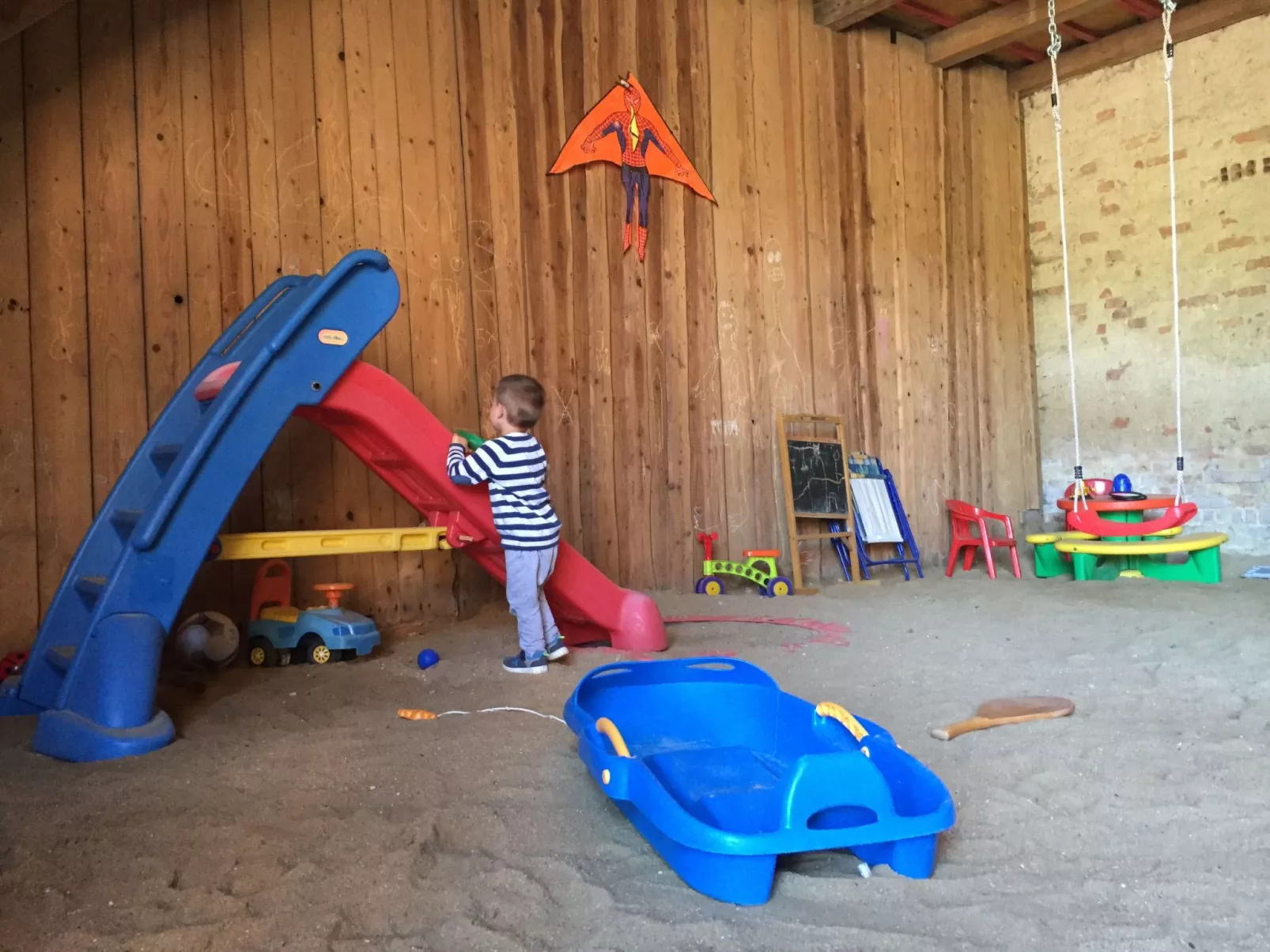 Für eine Familie mit Kindern-Dedans