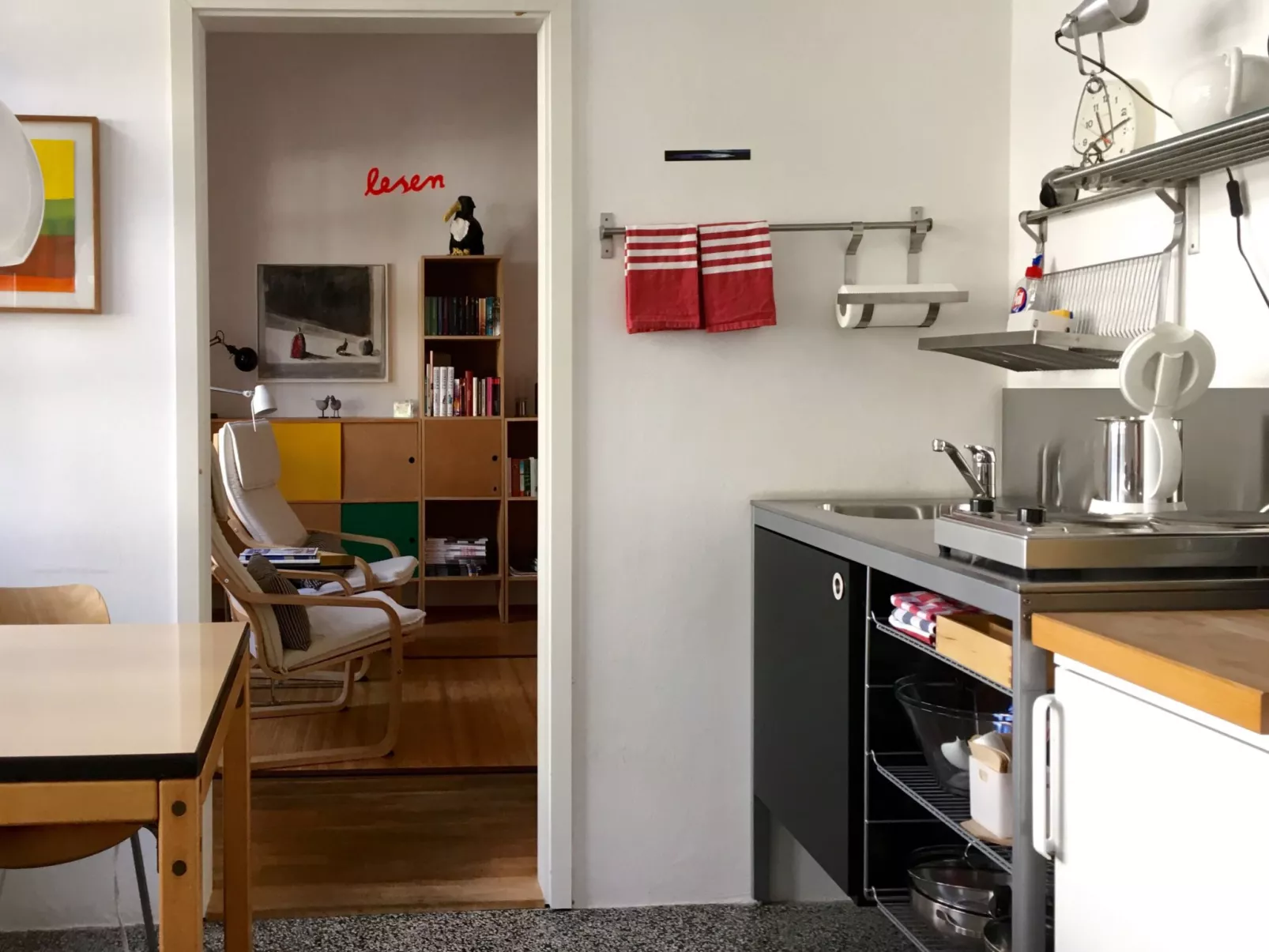 Zentrale Wohnung mit Klavier, Kunst und Design-Image-tags.info