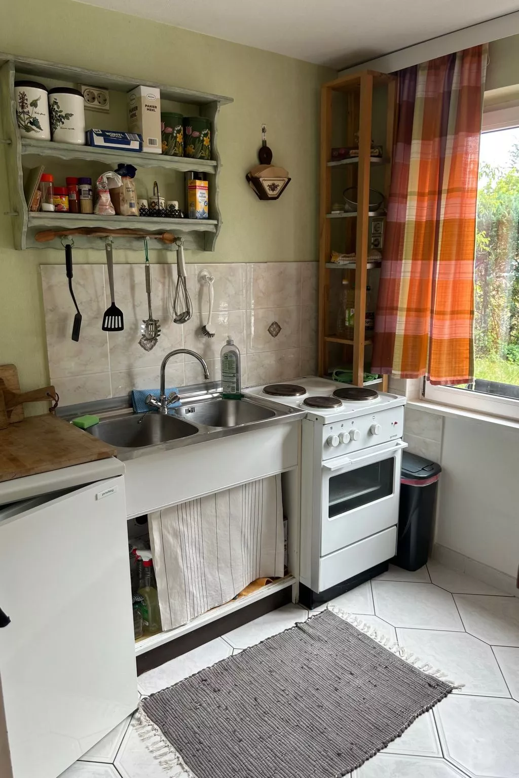 Datscha im Grünen-Drinnen