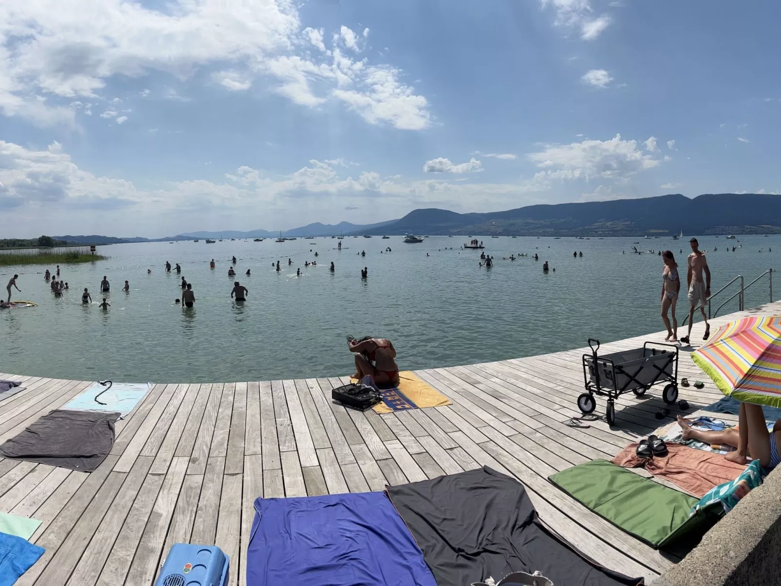 Chalet in der Nähe des Sees 3 Minuten zu Fuß entfernt-Dehors