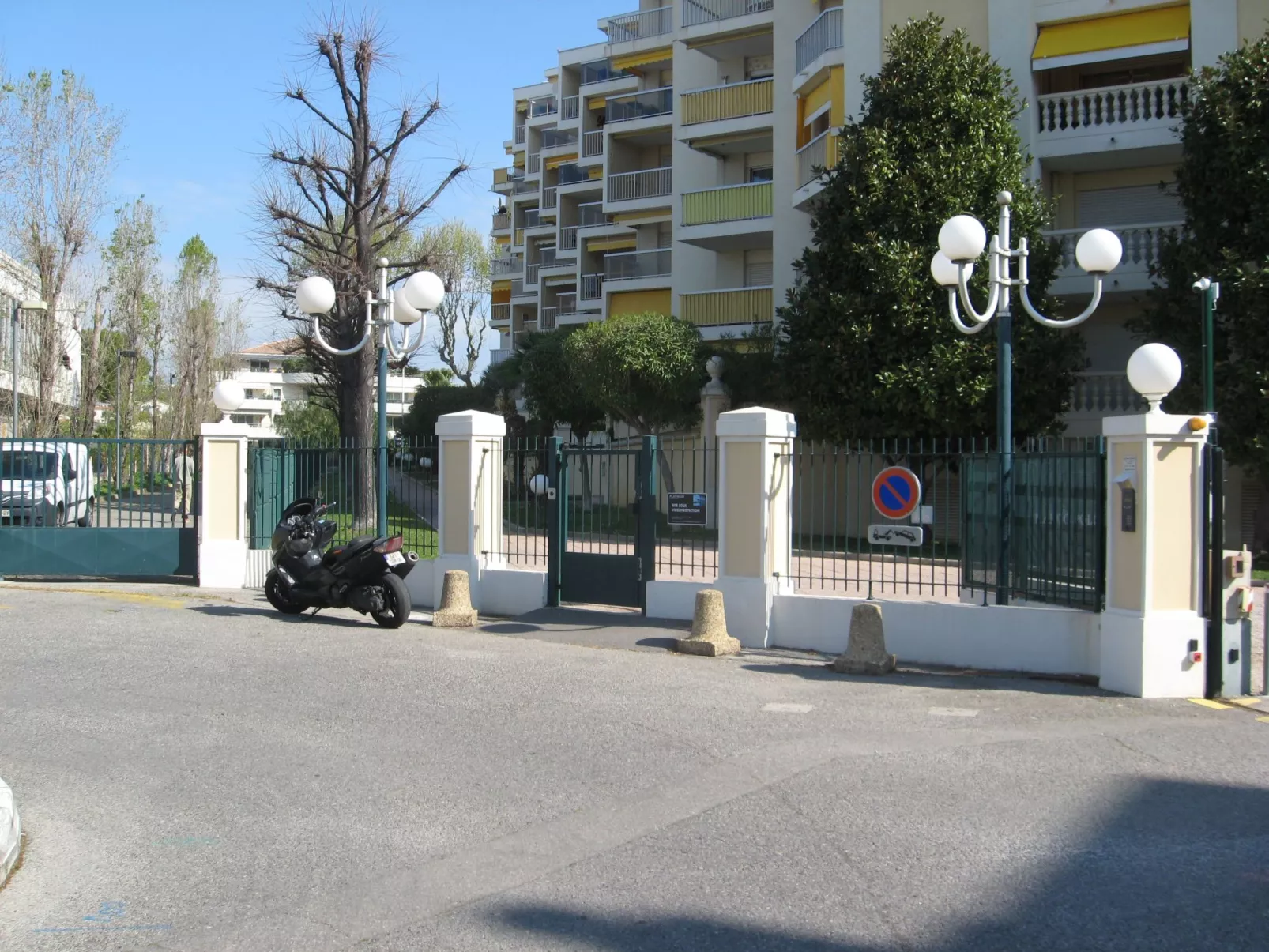 Wohnheim Marco Polo-Draußen