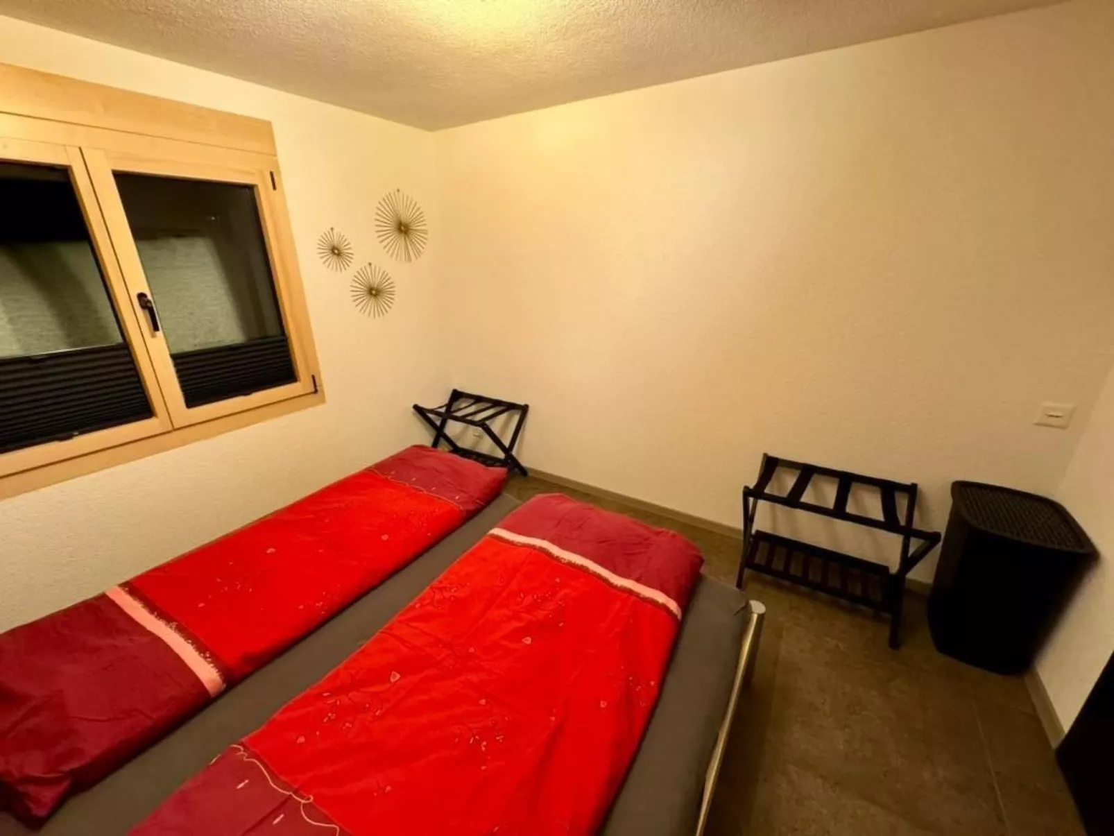 Brunni-Alpthal direkt an den Mythen-Bergen-Image-tags.info