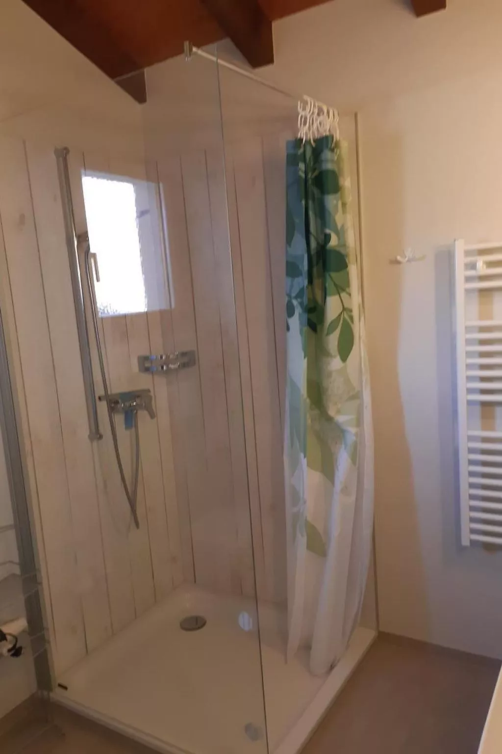 Chalet Paprika-Image-tags.info