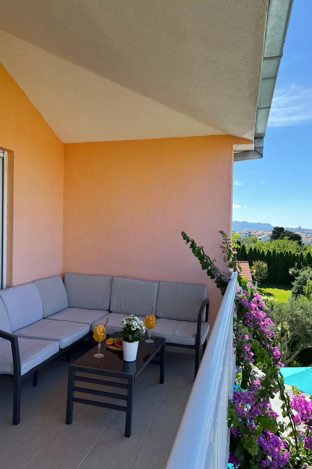 Moderne Meerblick ap.1 mit Pool und Terrasse bbq in der Nähe von Split Trogir-Outside