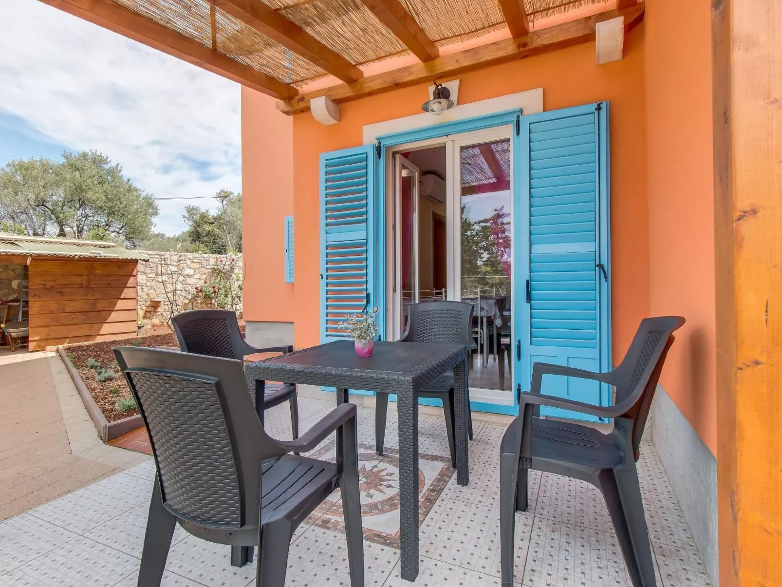 Appartement Casper mit Terrasse, Garten und Grill-Image-tags.info