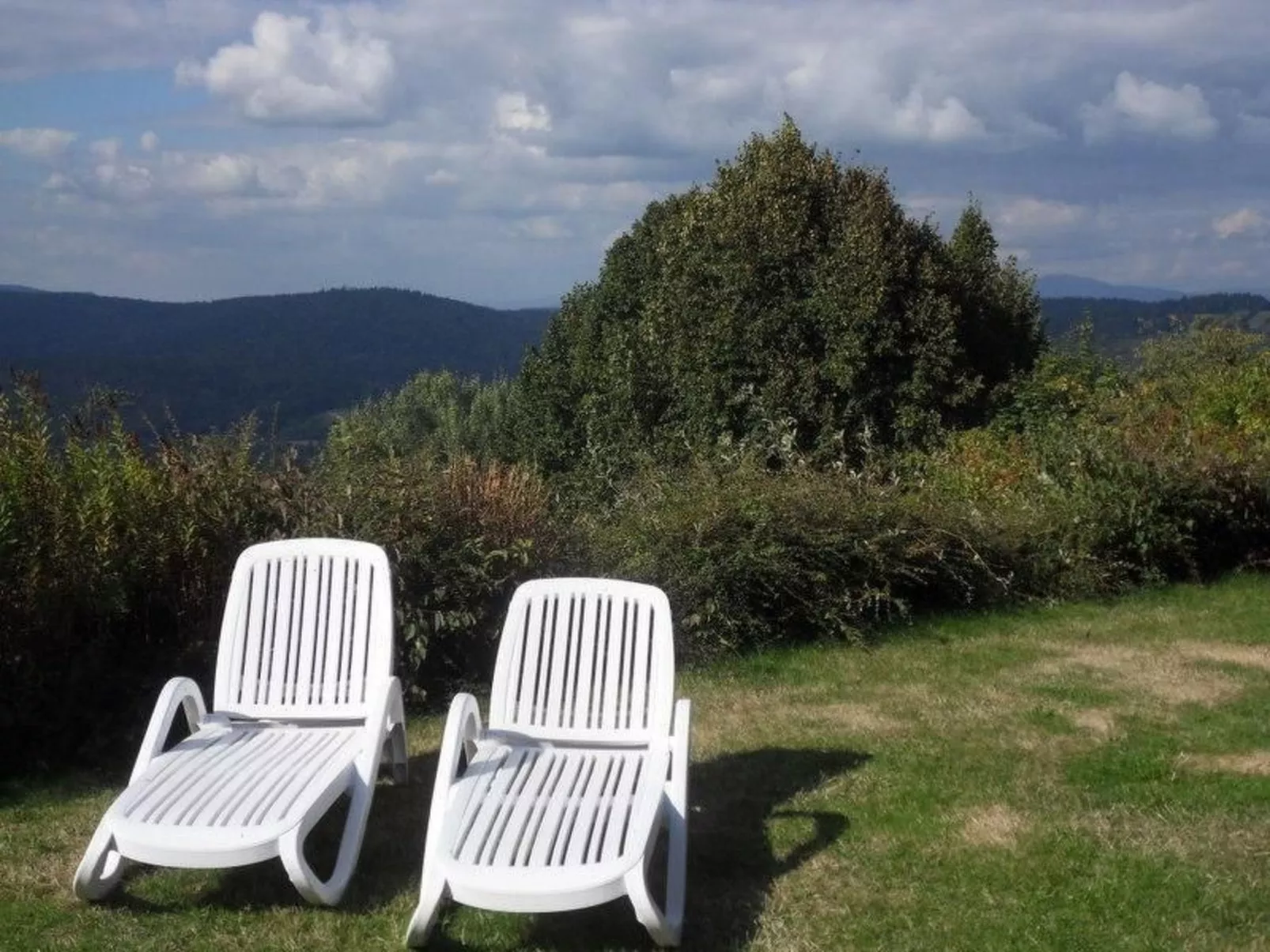 Mit Balkon und Bergblick-Image-tags.info