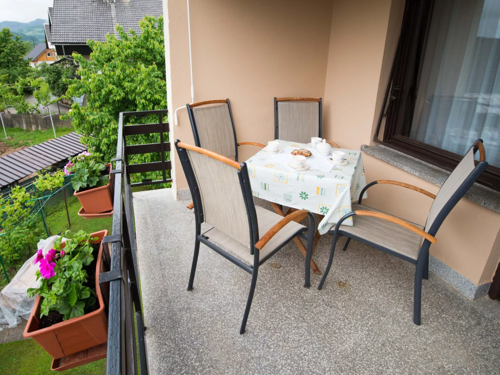 Tolle Ferienwohnung in Zasip mit Parkplatz-Inside