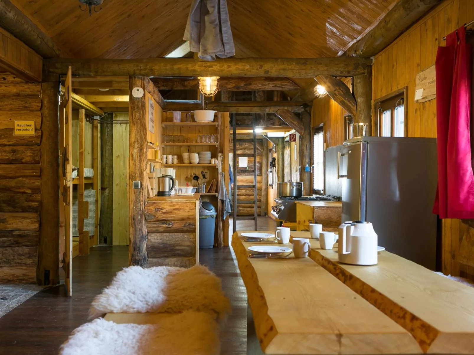 Gruppenhütte-Drinnen