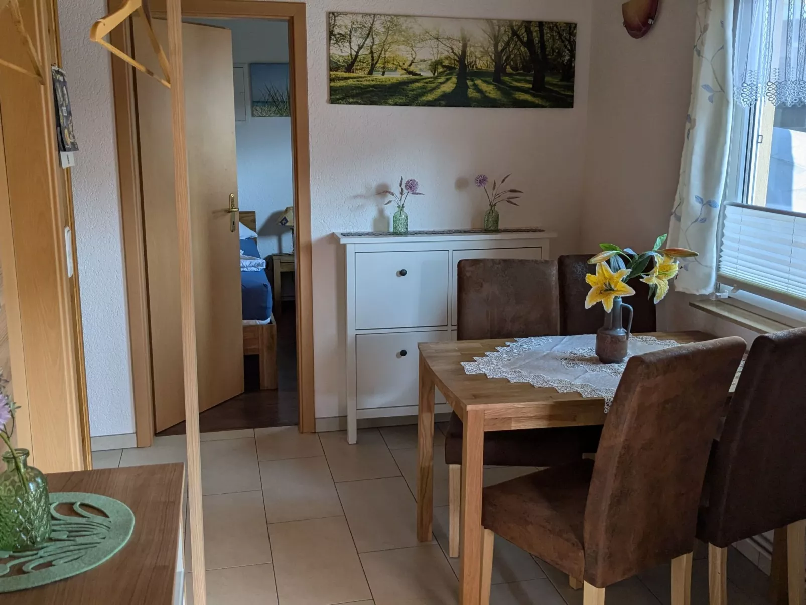 Mit Garten, Grill und Terrasse-Inside