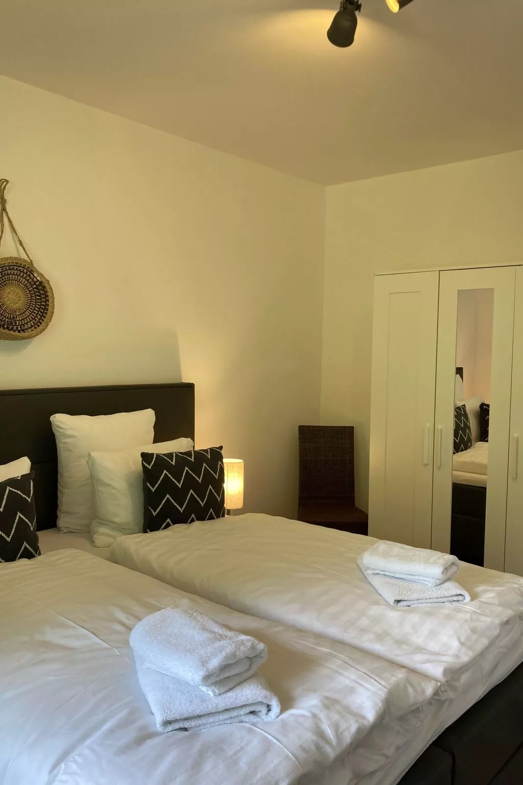 Wohnung mit Balkon und 2 Schlafzimmer-Drinnen