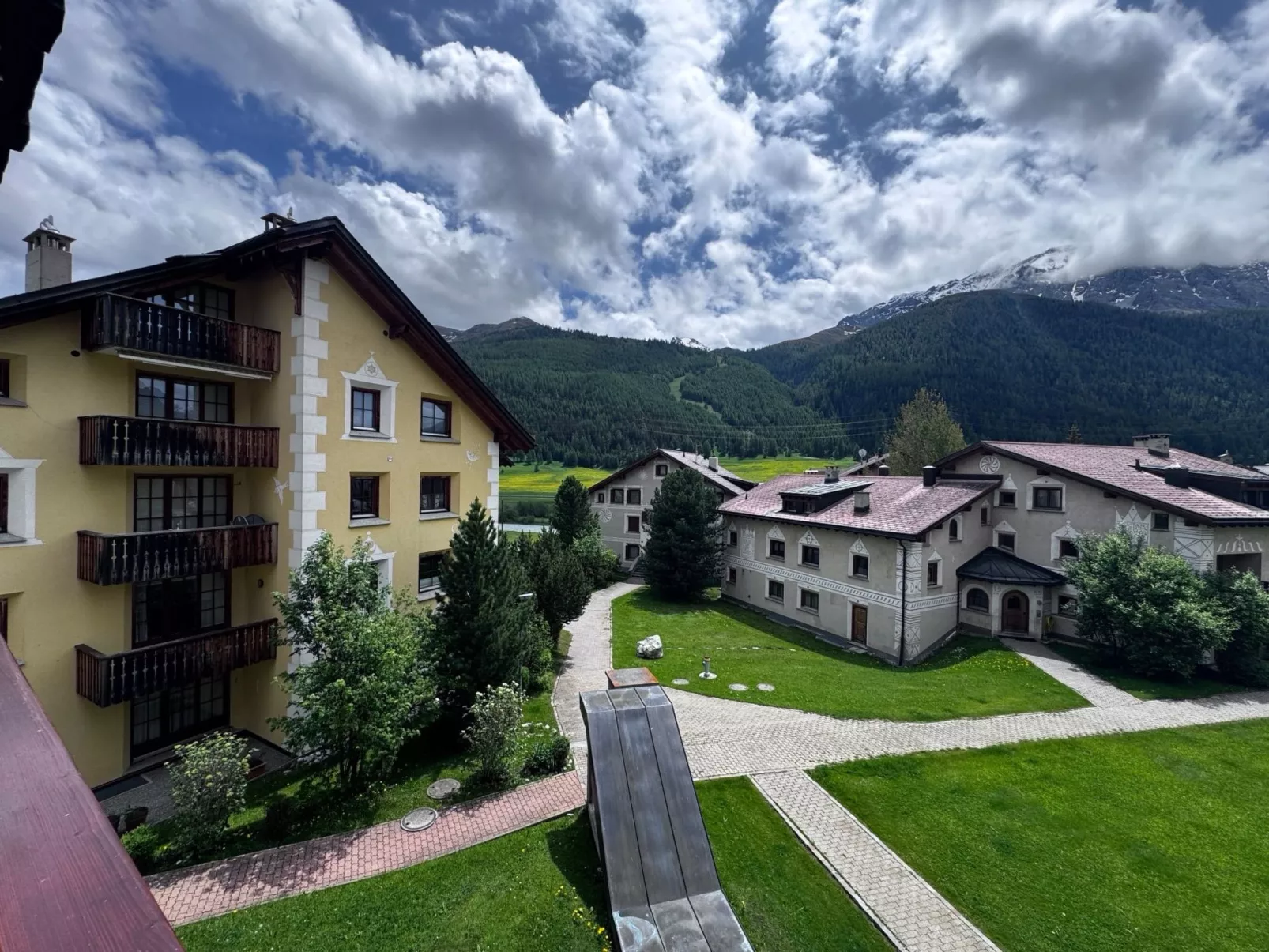 Chesa Blais, 2. OG-Image-tags.info