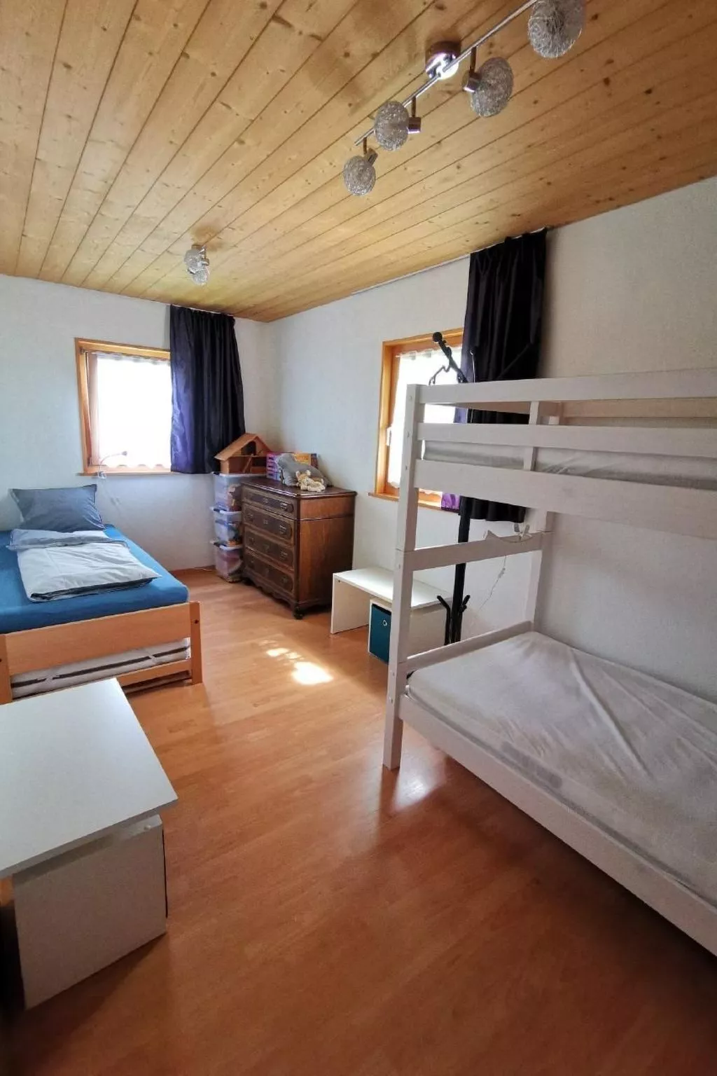 Tiererlebnishof Windegg-Drinnen