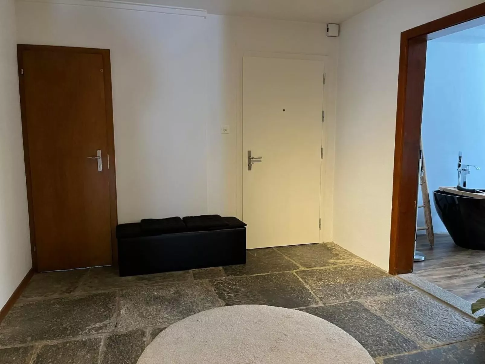 Parterrewohnung 3 Zi-Drinnen