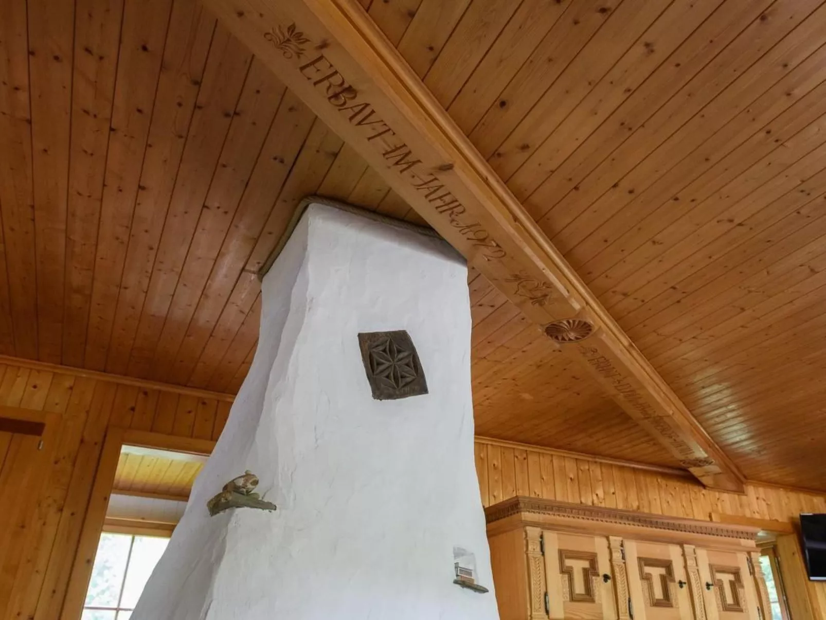 Chalet Baslerdybli-Inside