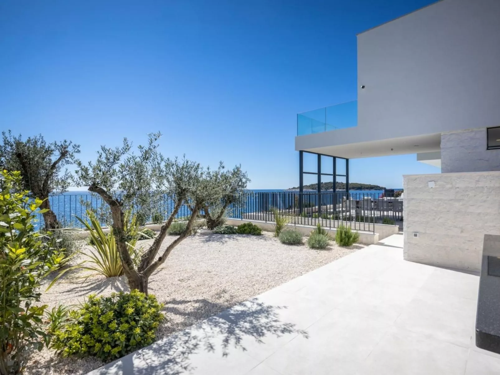 Schöne Villa Marvella für 10 Personen-Outside