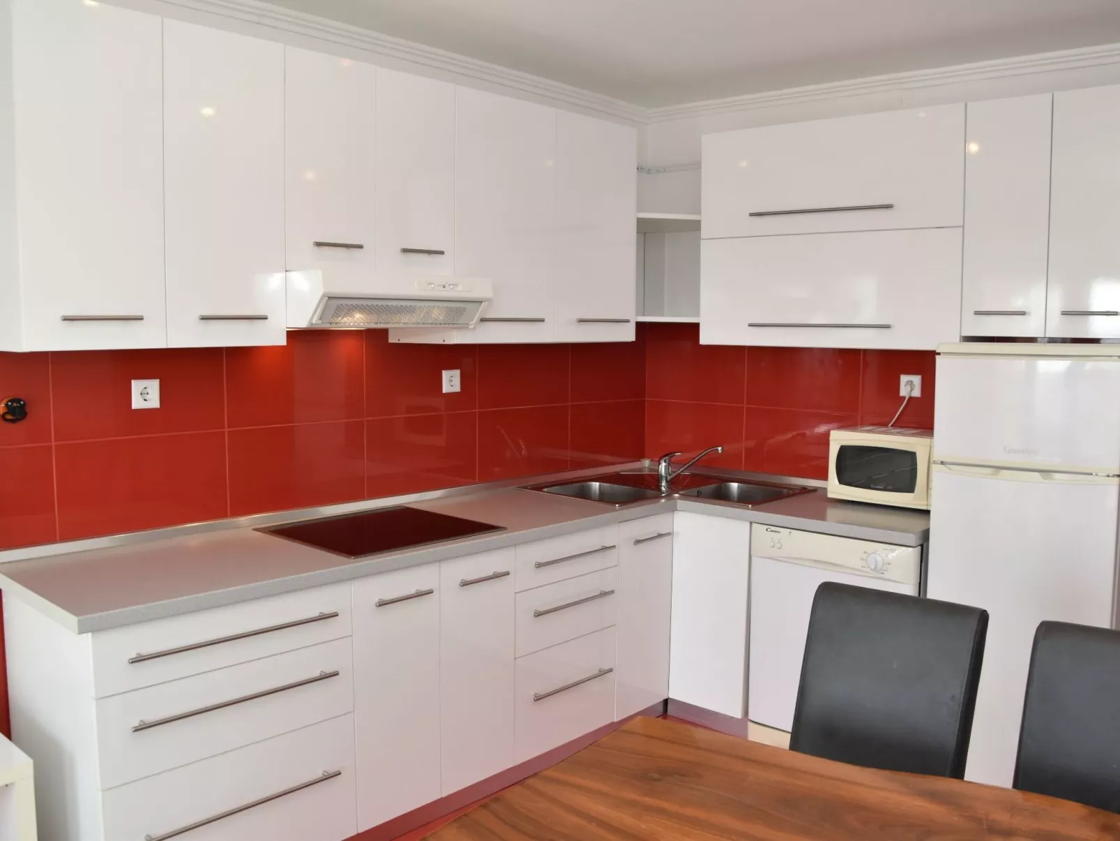 Appartement Maksan im 2. Stock mit einer Terrasse-Image-tags.info