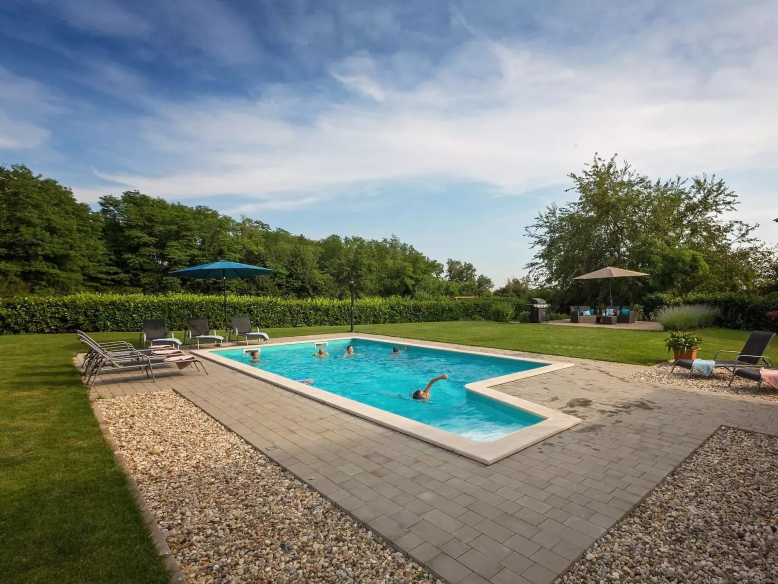 Ferienvilla "Villa Perhat" mit eigenem Pool-Outside