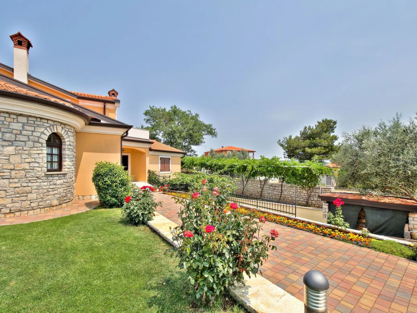 Schöne Ferienvilla Morena mit Pool-Dehors