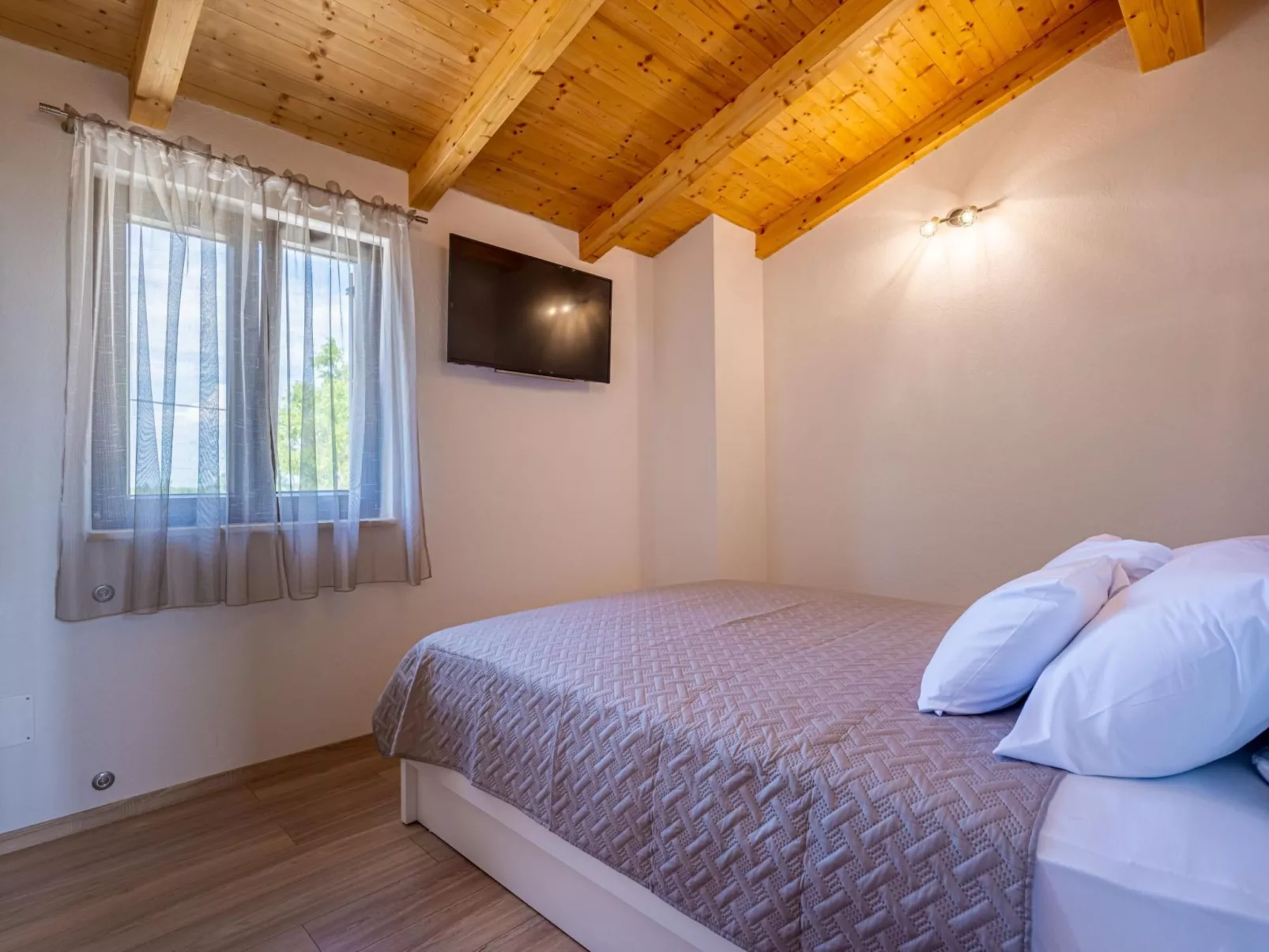 Balarini-Image-tags.info