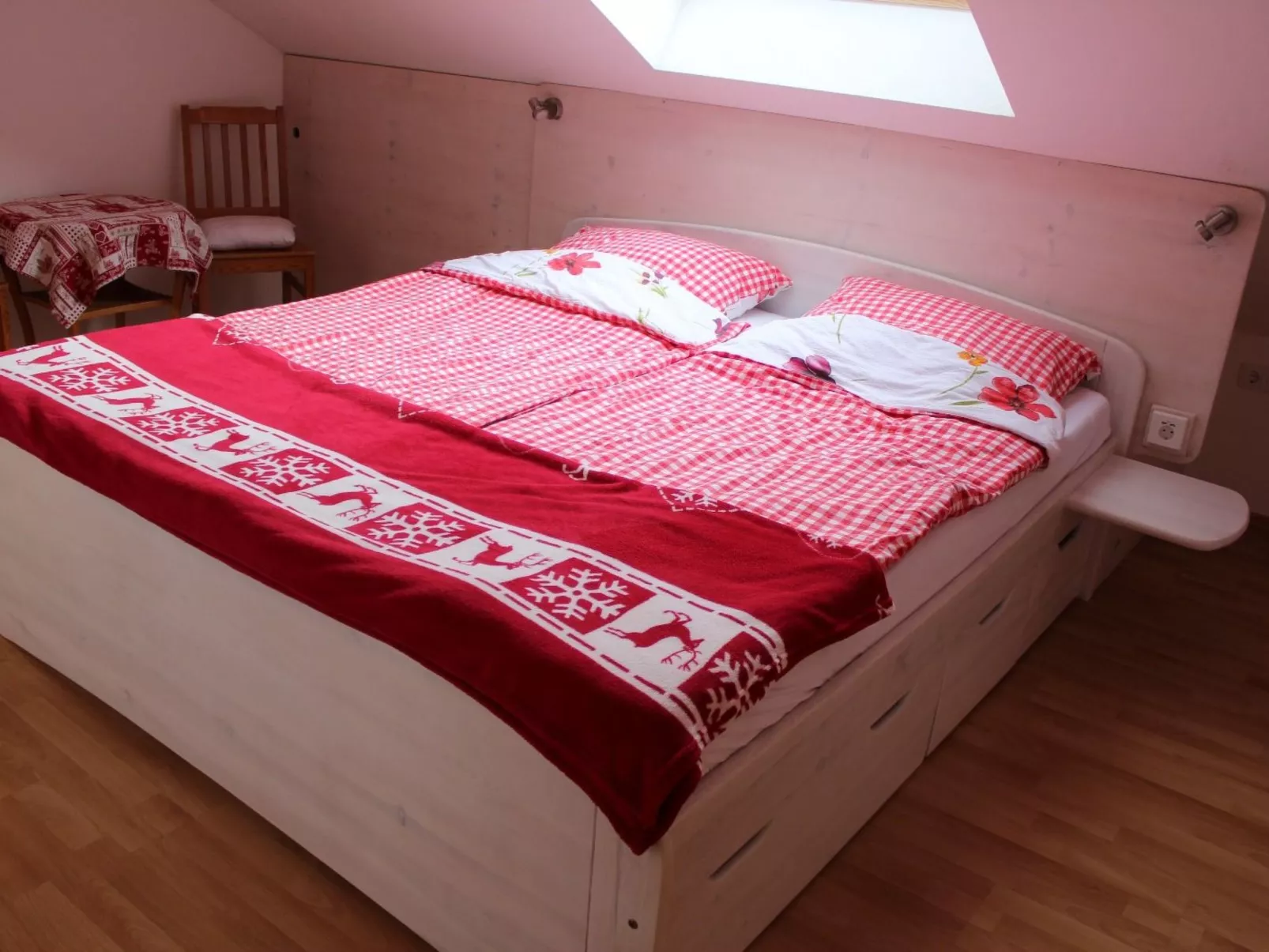 Haus Maria Hochschwarzwald, Garten umzäunt, Wald-Inside