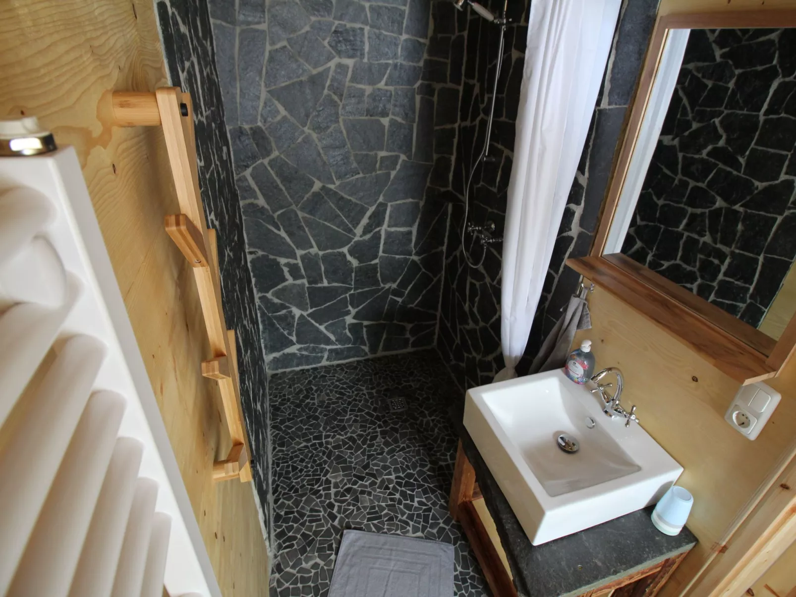 Anno Dazumal 24-Dedans