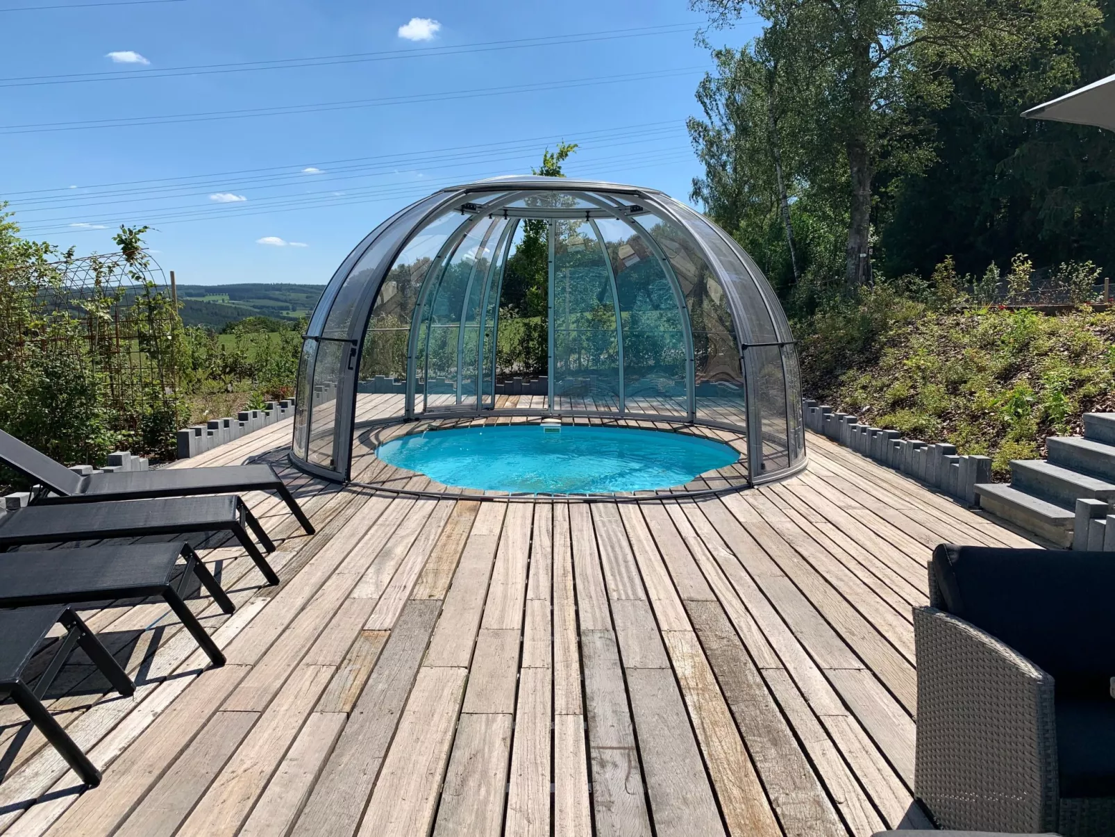 Landhaus mit Hallenbad-Outside