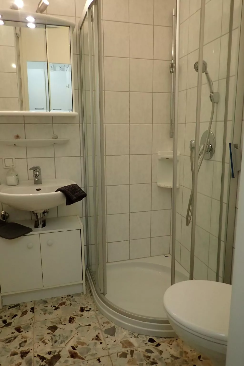 Strandnahe Ferienwohnung mit Gartenterrasse-Image-tags.info