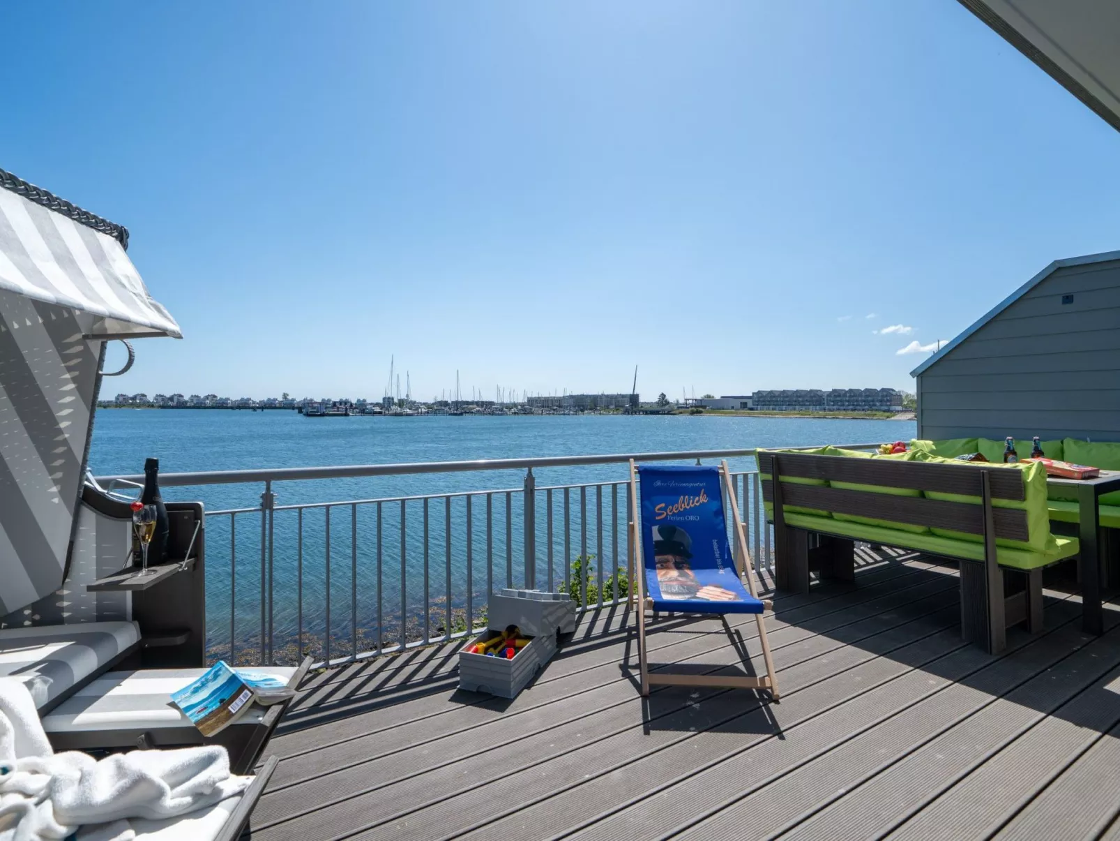 Schleivilla Kapitän James Cook2,  Löwen Dart HB8-Draußen