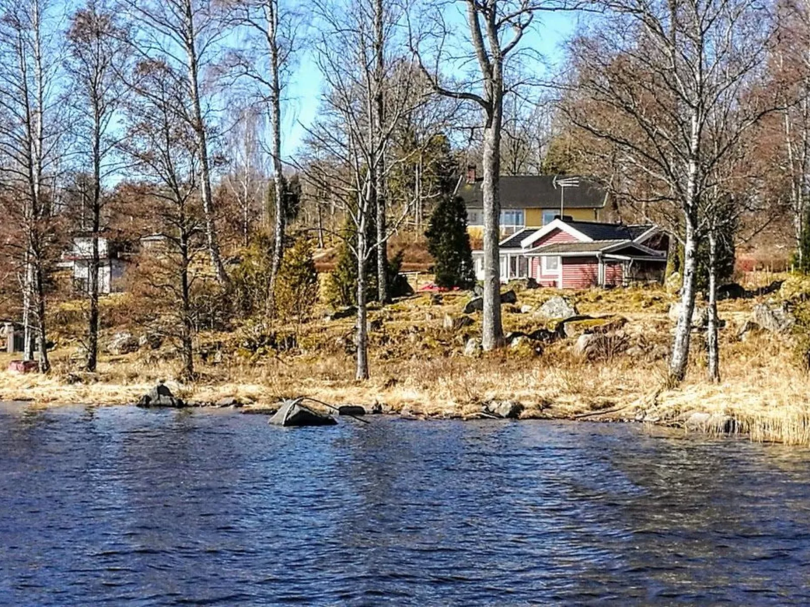 Am See Åsunden mit herrlicher Aussicht-Outside