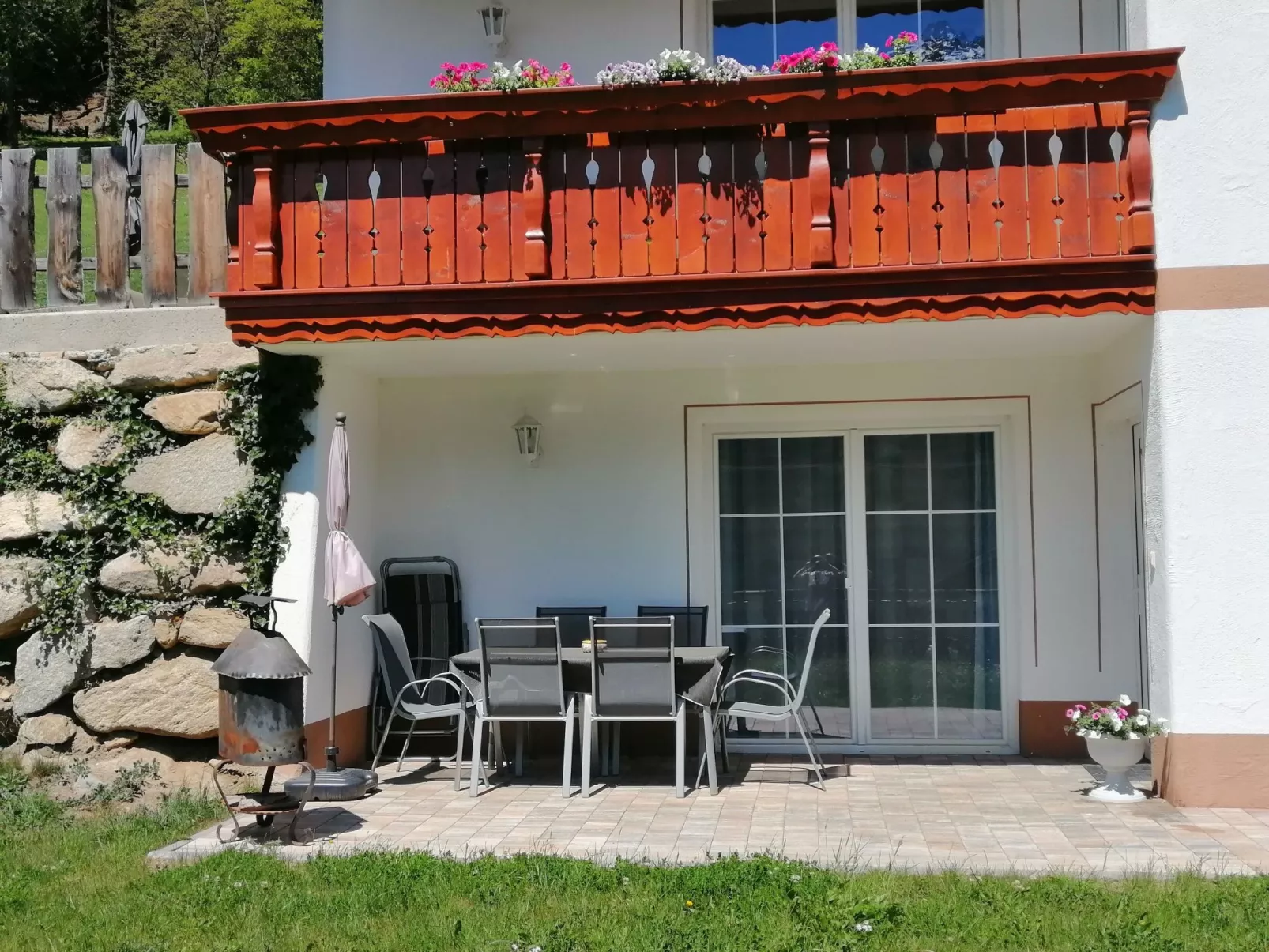 Wohnung Michaela in Flattach-Draußen