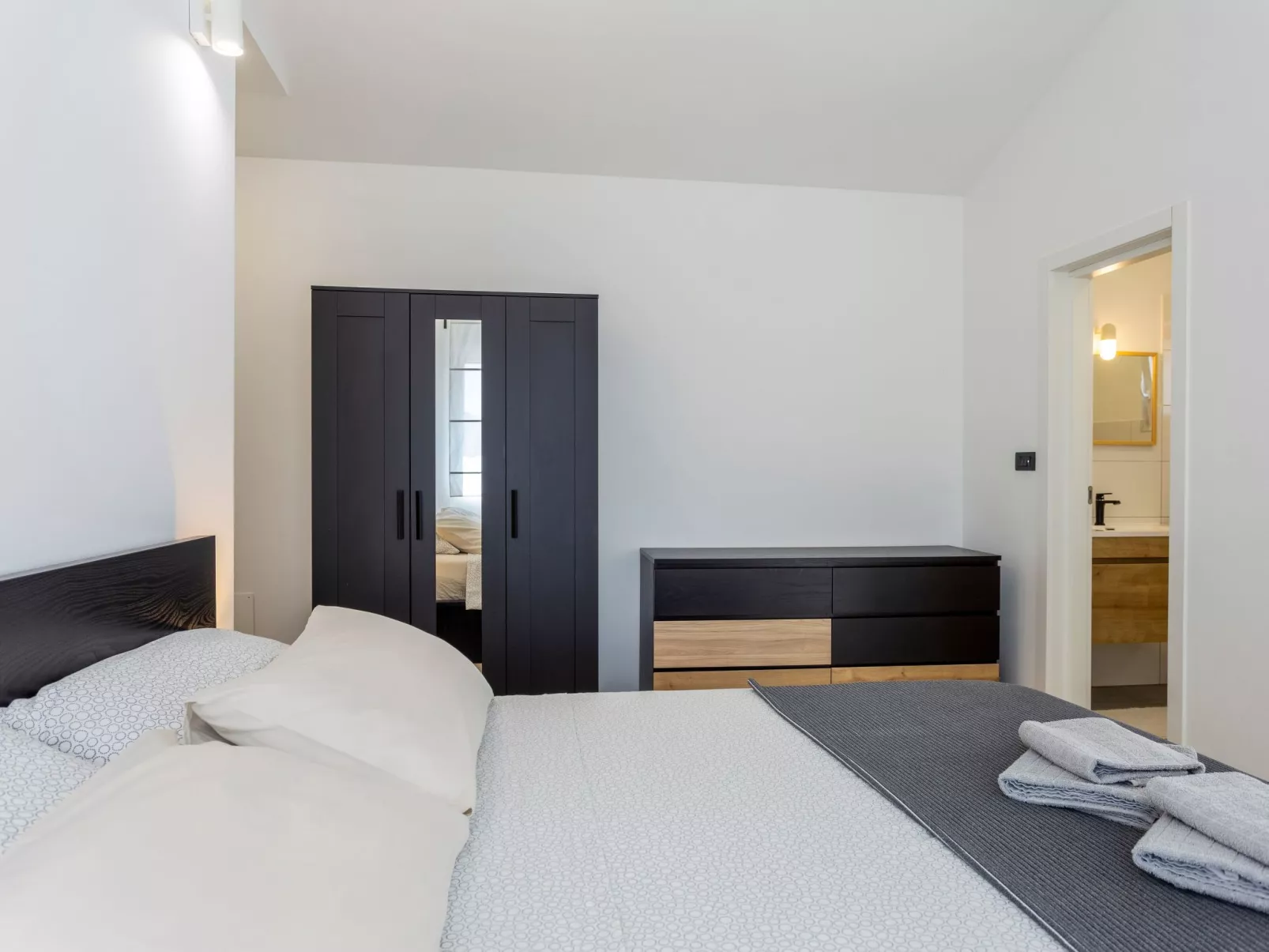 Modernes Ferienhaus in Strandnähe-Drinnen