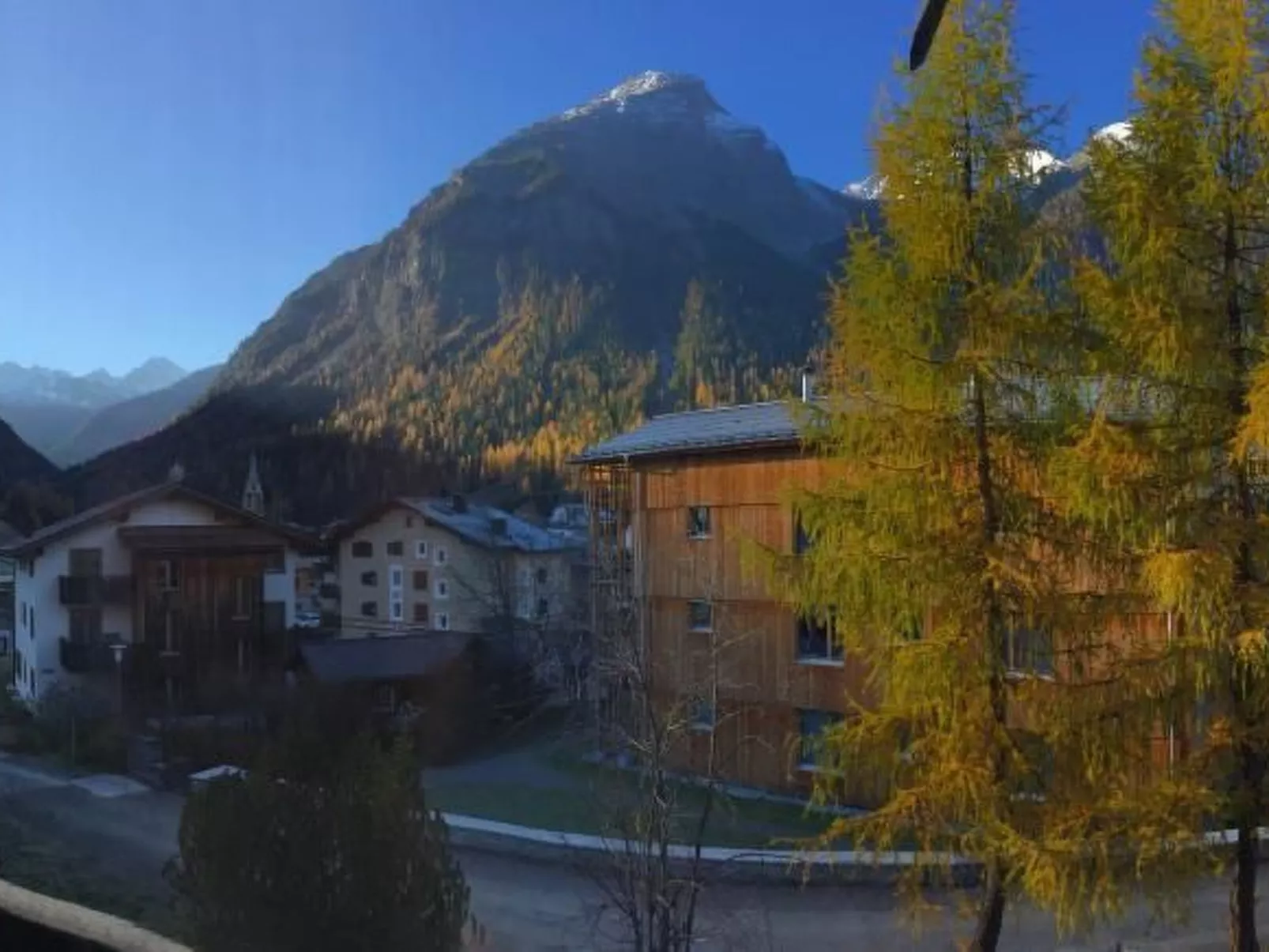 Puez Marmotta-Outside