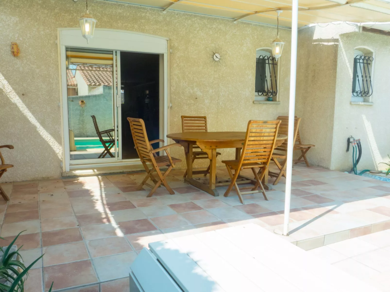 Haus für 4 Personen mit großem Privatpool-Outside