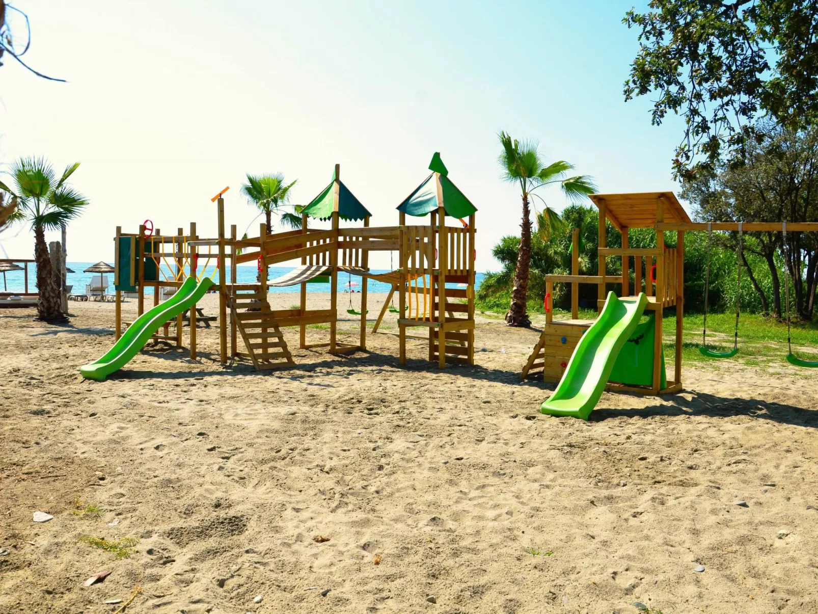 Marea Resort Wohnung mit Schwimmbad-Draußen