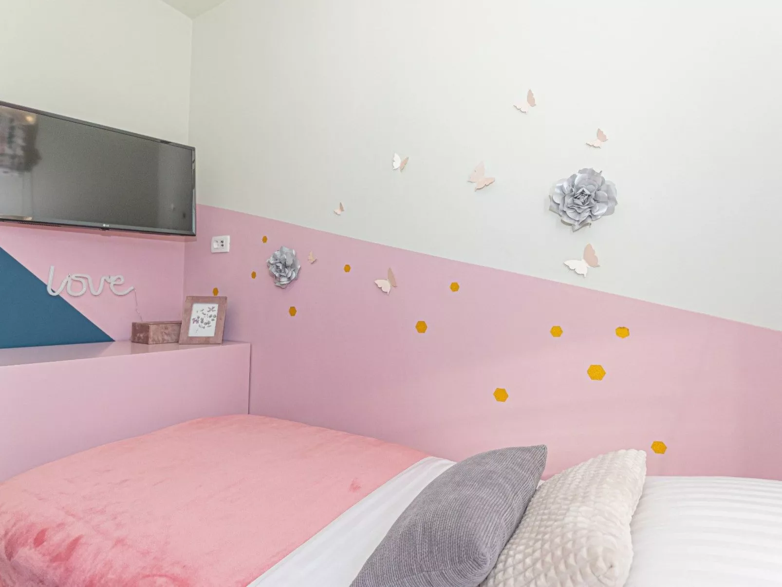 Villa Romansa mit Sauna und Whirlpool in Siritovci-Image-tags.info