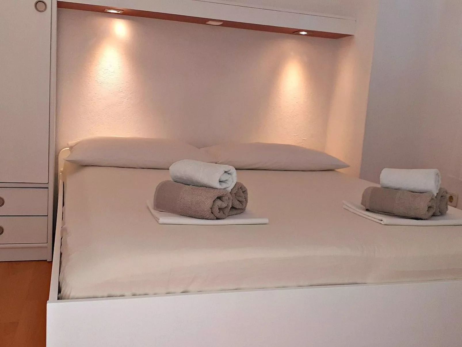 Wohnung mit Balkon und Meerblick in Strandnähe-Drinnen