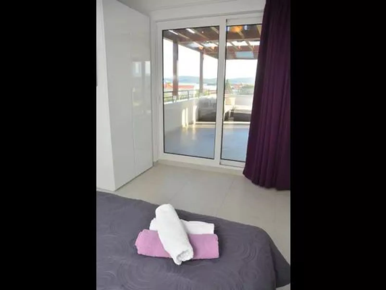 Komfortable Wohnung mit privatem Jacuzzi-Inside