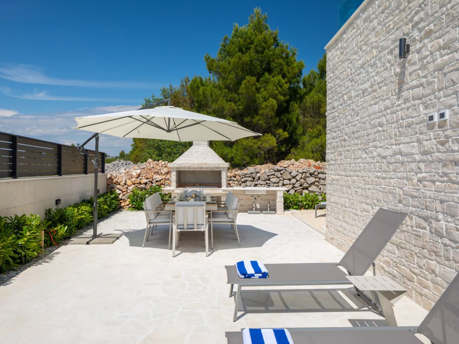 Villa Luka in der Stadt Srima-Outside