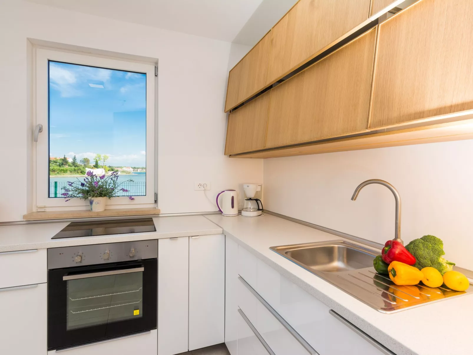 Ferienvilla "Miri Orchid" mit privatem Pool-Dedans