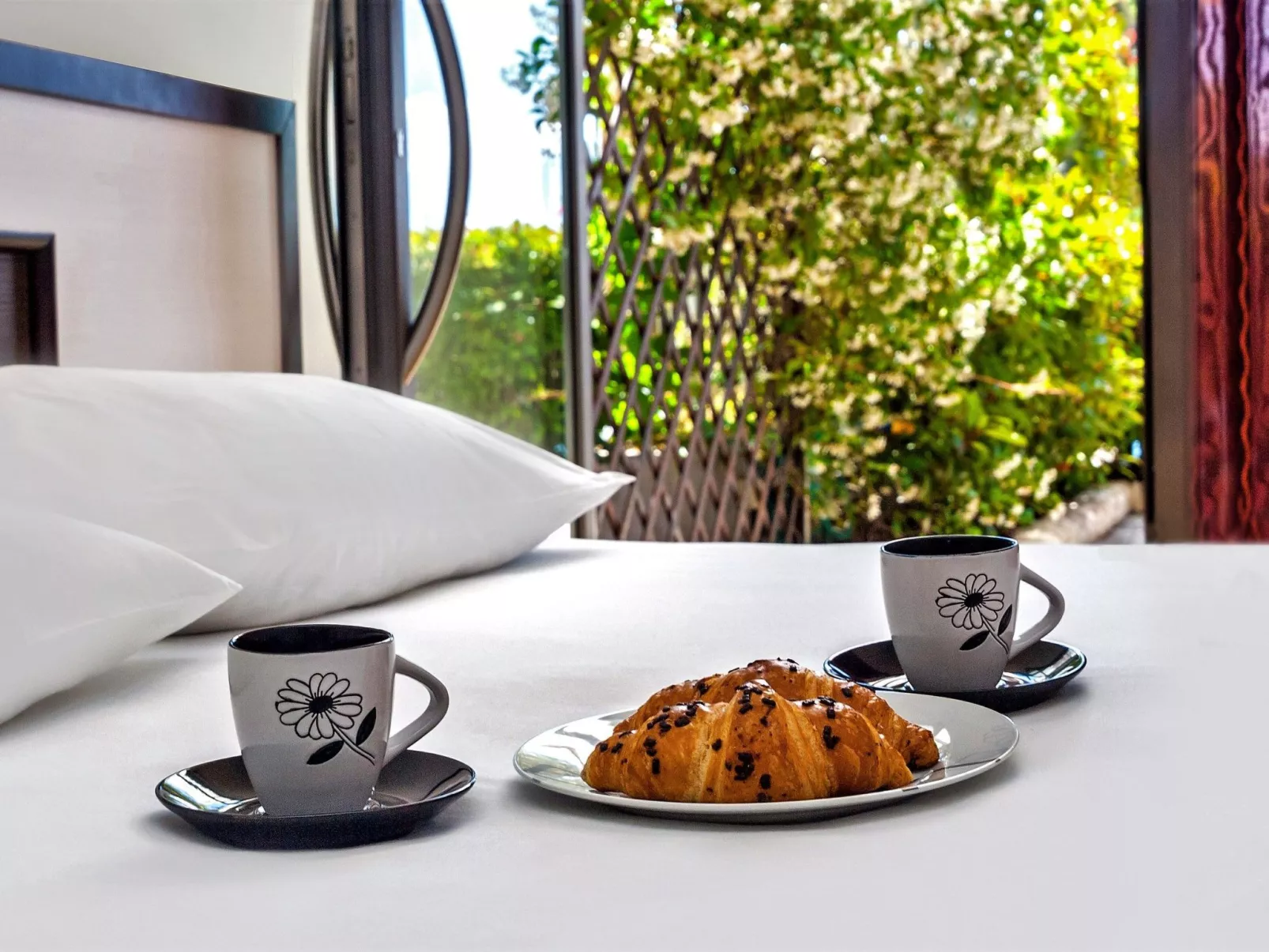 Ein luxuriöses Apartment in der Nähe des Zentrums, am Flussufer-Inside