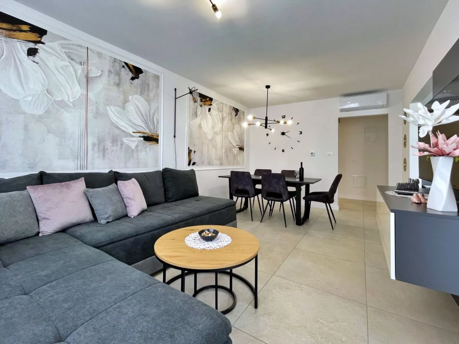 Apartment Punta Silo-Inside