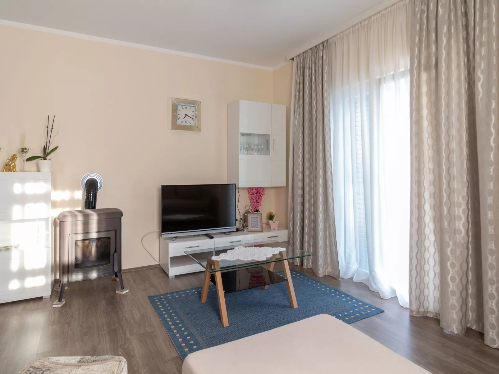 Villa mit Garten, Grill und Terrasse-Drinnen